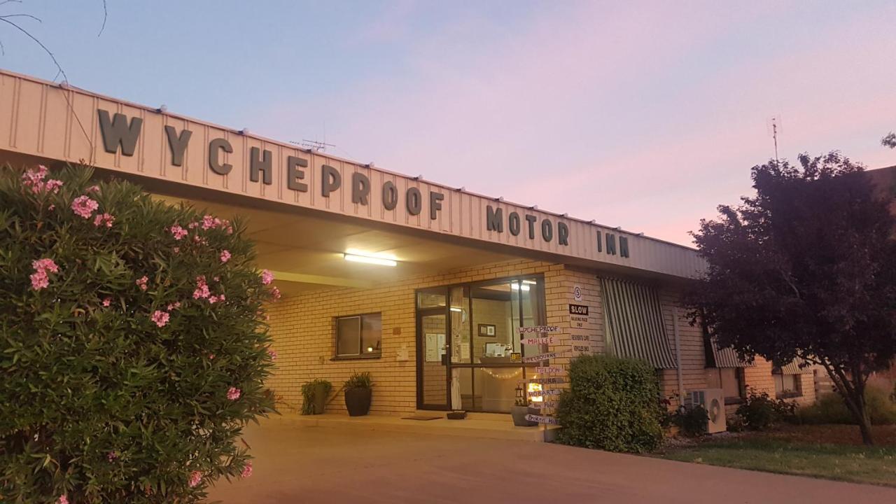Mount Wycheproof Motor Inn Eksteriør billede